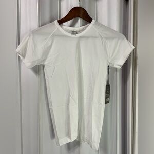NWT TKEQ The 'KENNEDY' Seamless 2.0 Short Sleeve | Classic White